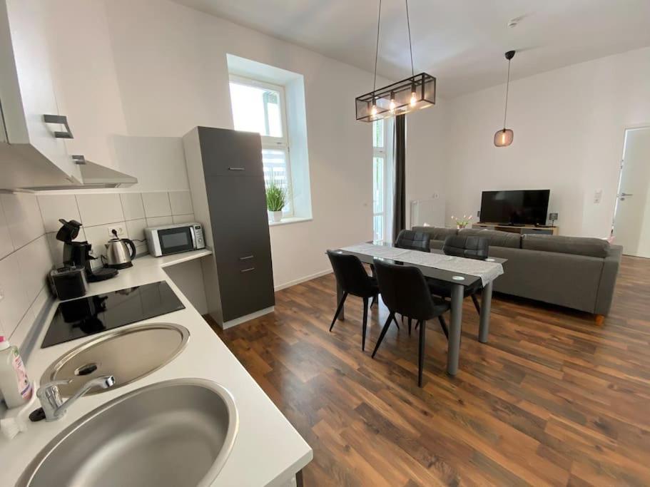 Akk3 Apartment Magdeburg Altstadt Zentral Balkon المظهر الخارجي الصورة